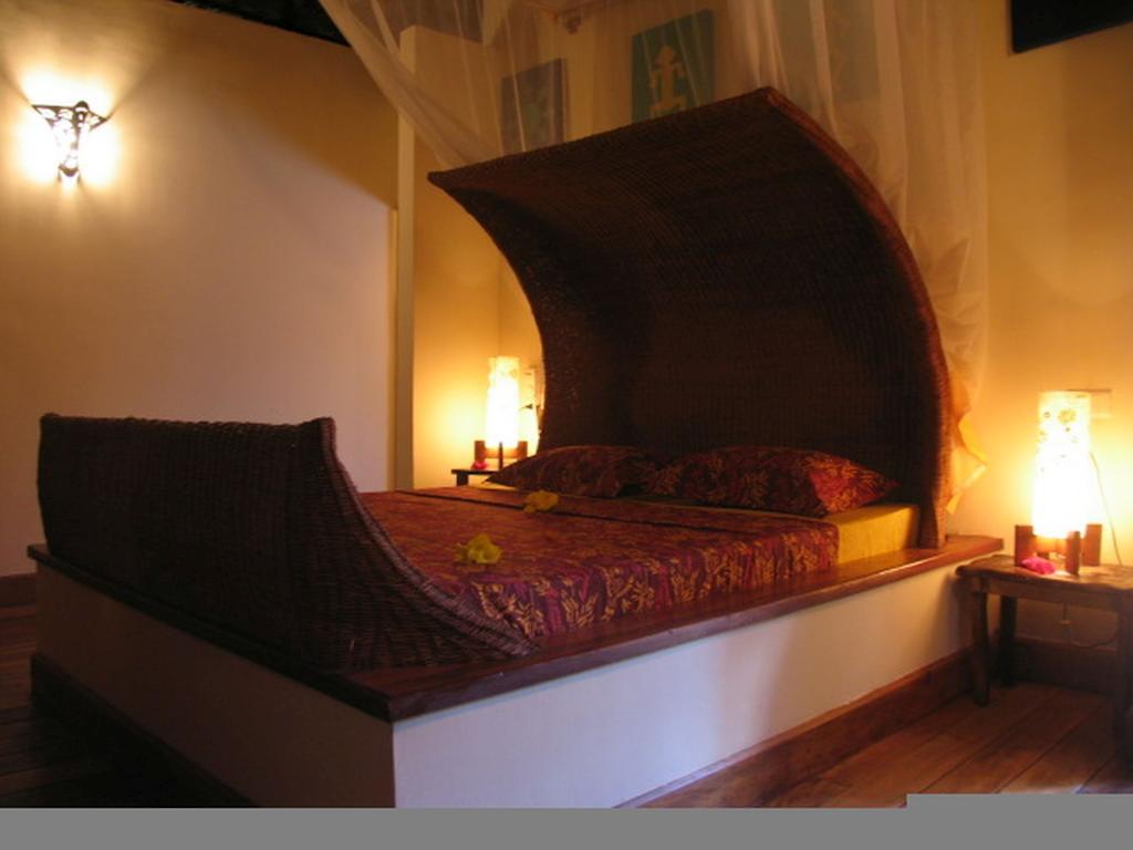 Le Zahir Lodge Ambatoloaka  Habitación foto