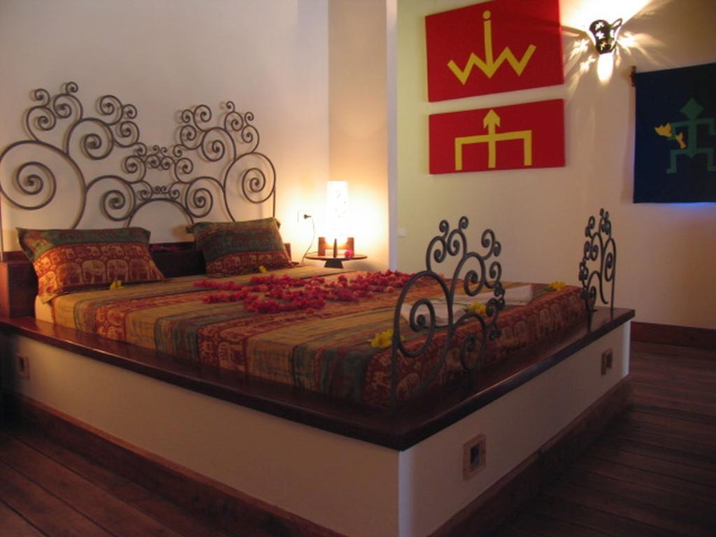 Le Zahir Lodge Ambatoloaka  Habitación foto