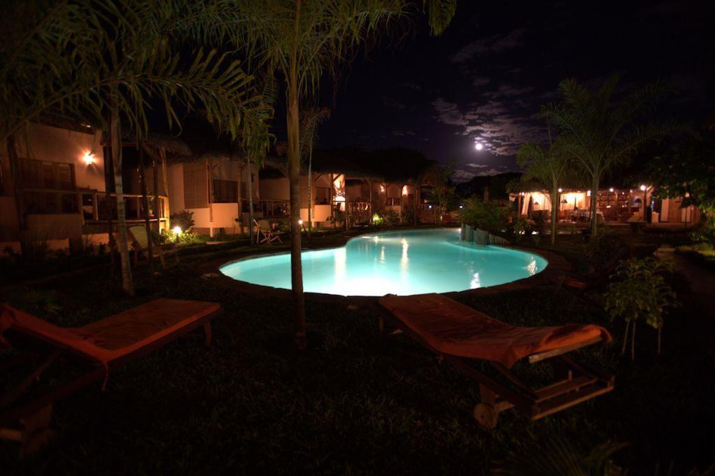 Le Zahir Lodge Ambatoloaka  Exterior foto