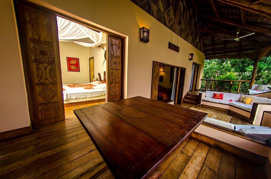 Le Zahir Lodge Ambatoloaka  Habitación foto