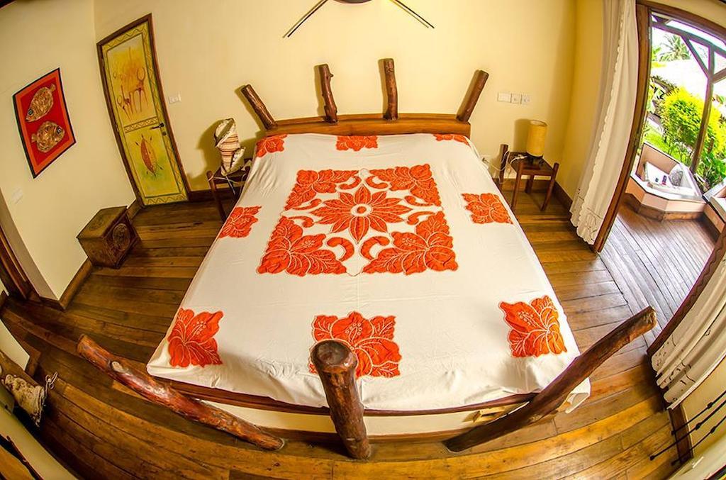Le Zahir Lodge Ambatoloaka  Habitación foto